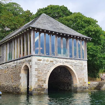 Oakenhurst Fowey